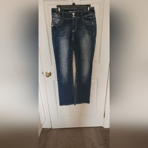 Wallflower jeans distressed